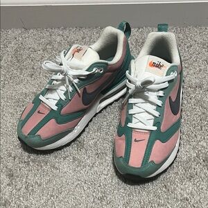 Nike Women's Air Max Dawn Sneakers